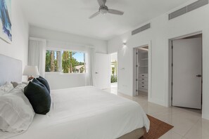 6 bedrooms, in-room safe, iron/ironing board, free WiFi