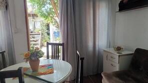 Dining - Floripa Beach Ranch (Ponta das Canas Florianópolis)