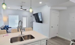 Condo, Multiple Beds, Kitchen, Garden View (Villas de Laguna 3) | Interior