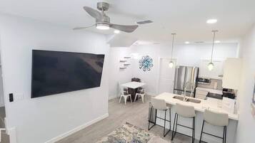 Condo, Multiple Beds, Kitchen, Garden View (Villas de Laguna 3) | Private kitchen | Fridge, microwave, oven, stovetop