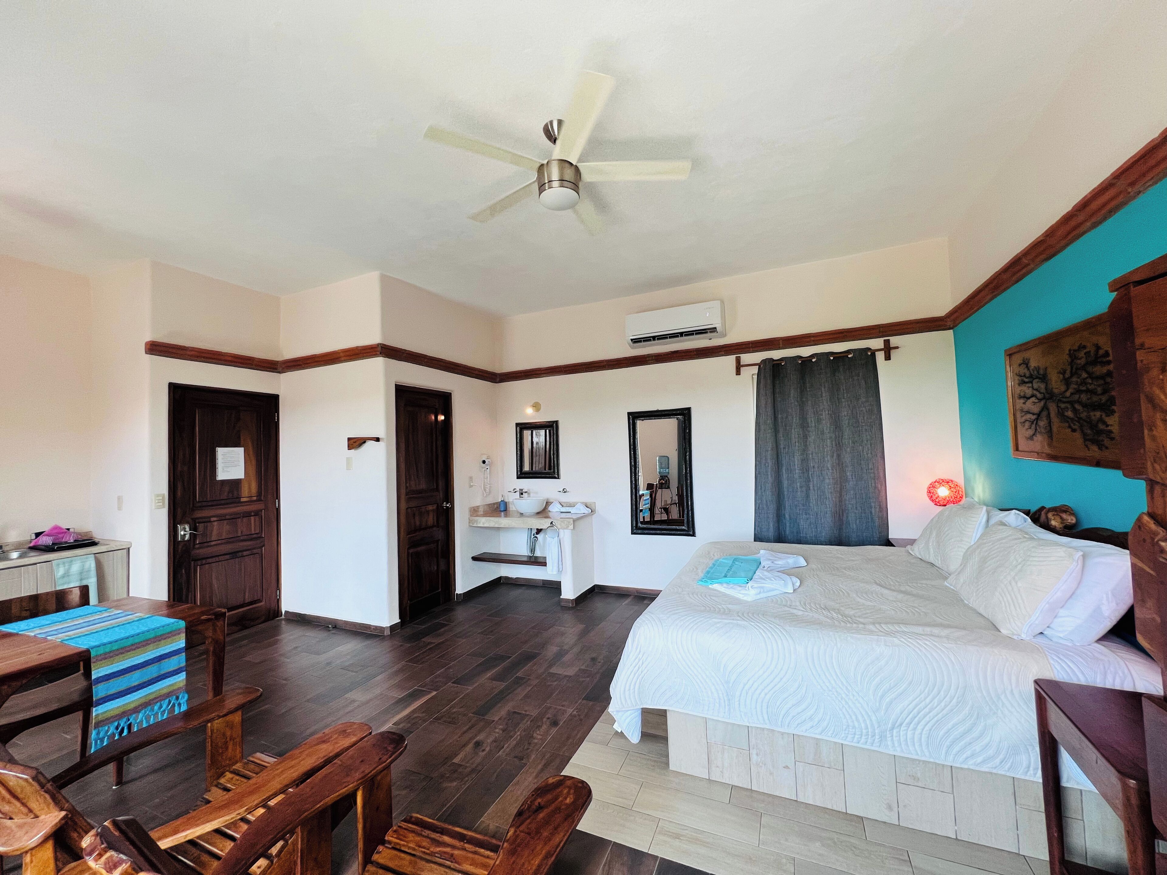 Deluxe Studio, Balcony | In-room safe, iron/ironing board, free WiFi, bed sheets