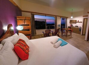 Deluxe Studio, Sea View | In-room safe, iron/ironing board, free WiFi, bed sheets