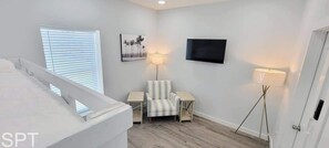 Condo, Multiple Beds, Kitchen, Garden View (Villas de Laguna 4) | 3 bedrooms, individually decorated, individually furnished