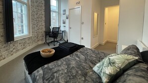 Unclassified image, 4 of 14, button - Stylish City Center 2 BR Retreat (Sheffield)