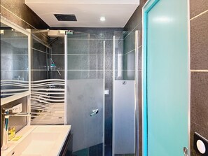 Haartrockner, Handtücher