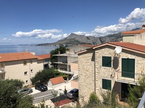 Exterior - Apartmani Villa Borzic - One Bedroom Apartment with Terarce and Sea View (Omis)