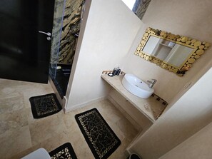 Håndklæder, Sæbe, Toiletpapir