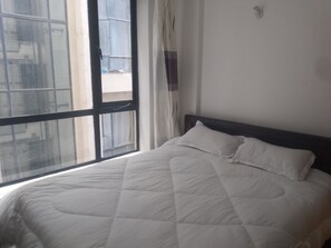 1 habitación, tabla de planchar con plancha, wifi y ropa de cama 