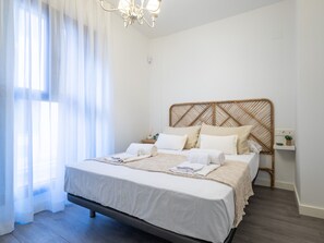 2 bedrooms, iron/ironing board, travel crib, free WiFi - Ref. 511259 (Granada)