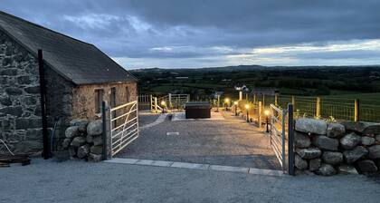 Cabra Cottage Luxurious Retreat.