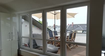 Maisonettewohnung über 2 Ebenen mit Dachterrasse in Elbnähe in Dresden-Blasewitz
