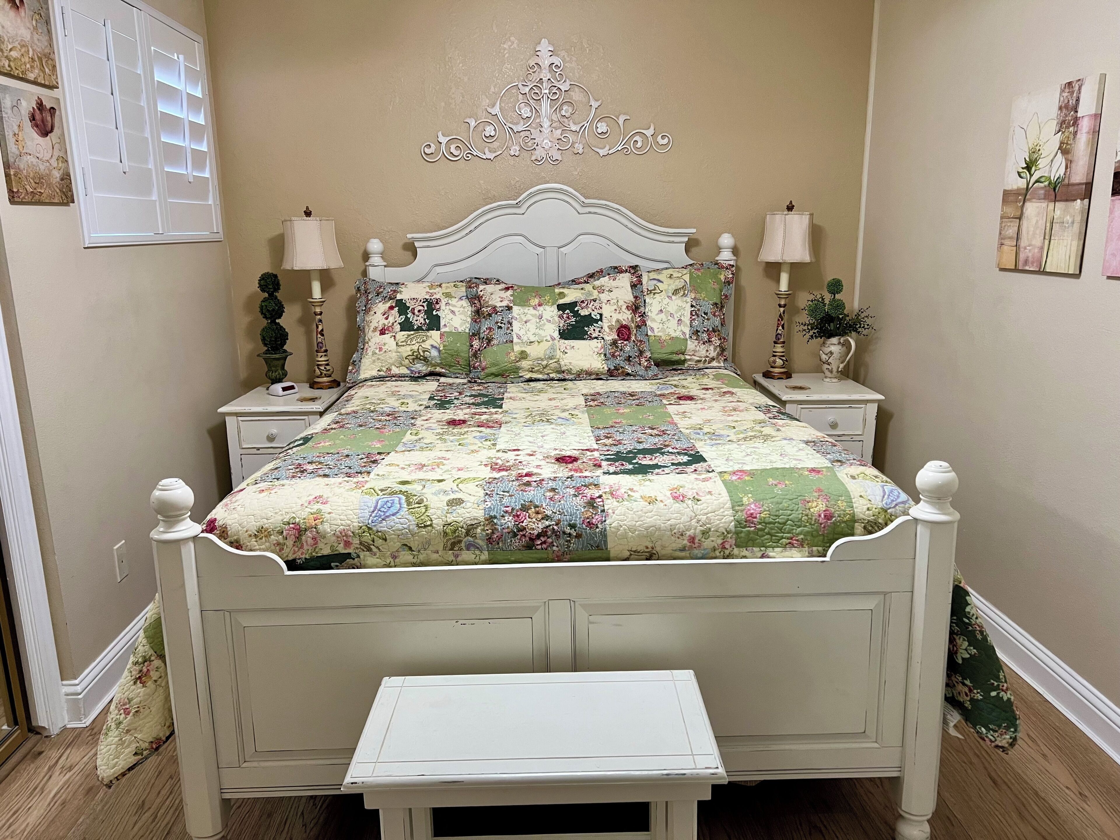 1 bedroom, iron/ironing board, WiFi, bed sheets
