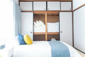 Unclassified image, 3 of 27, button - Suzuka Smile Room (Suzuka)