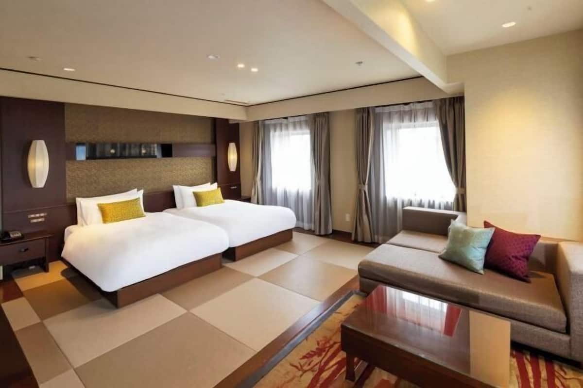 Cots/infant beds
