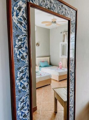 1 chambre, fer et planche à repasser, Wi-Fi, literie fournie