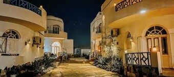 Eel Garden Villas - first floor terrace apartment