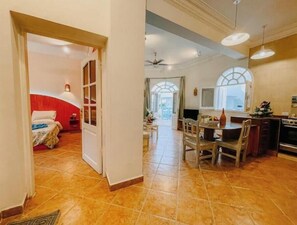 1 bedroom, iron/ironing board, WiFi
