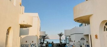 Eel Garden Villas - Dali beachfront studio