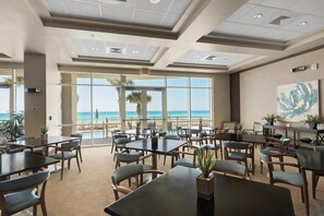 Dining - Aqua Resort 1207 (Panama City Beach)