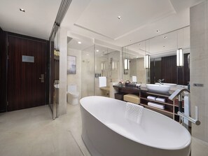 Room, 2 Twin Beds (High Floor) | Bathroom | Separate tub and shower, free toiletries, hair dryer, bathrobes