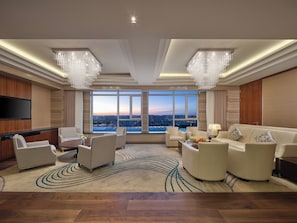 Presidential Suite, 1 King Bed | Down duvets, free minibar items, in-room safe, desk
