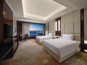 Down comforters, free minibar items, in-room safe, desk