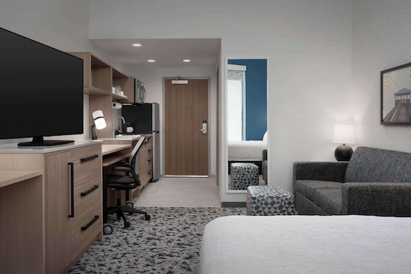 Desk, laptop workspace, free cribs/infant beds, free WiFi