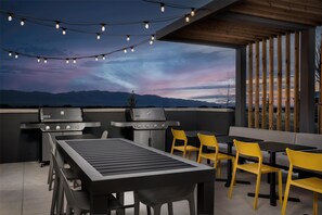 Terrace/patio - Home2 Suites By Hilton Tooele (Tooele)
