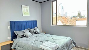Minibar, arbetsyta för laptop och gratis wi-fi