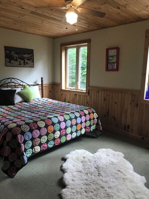 4 chambres, fer et planche à repasser, Wi-Fi, draps fournis