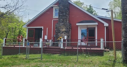 Nice log cabin home in the heart of bourbon country. Pet friendly.