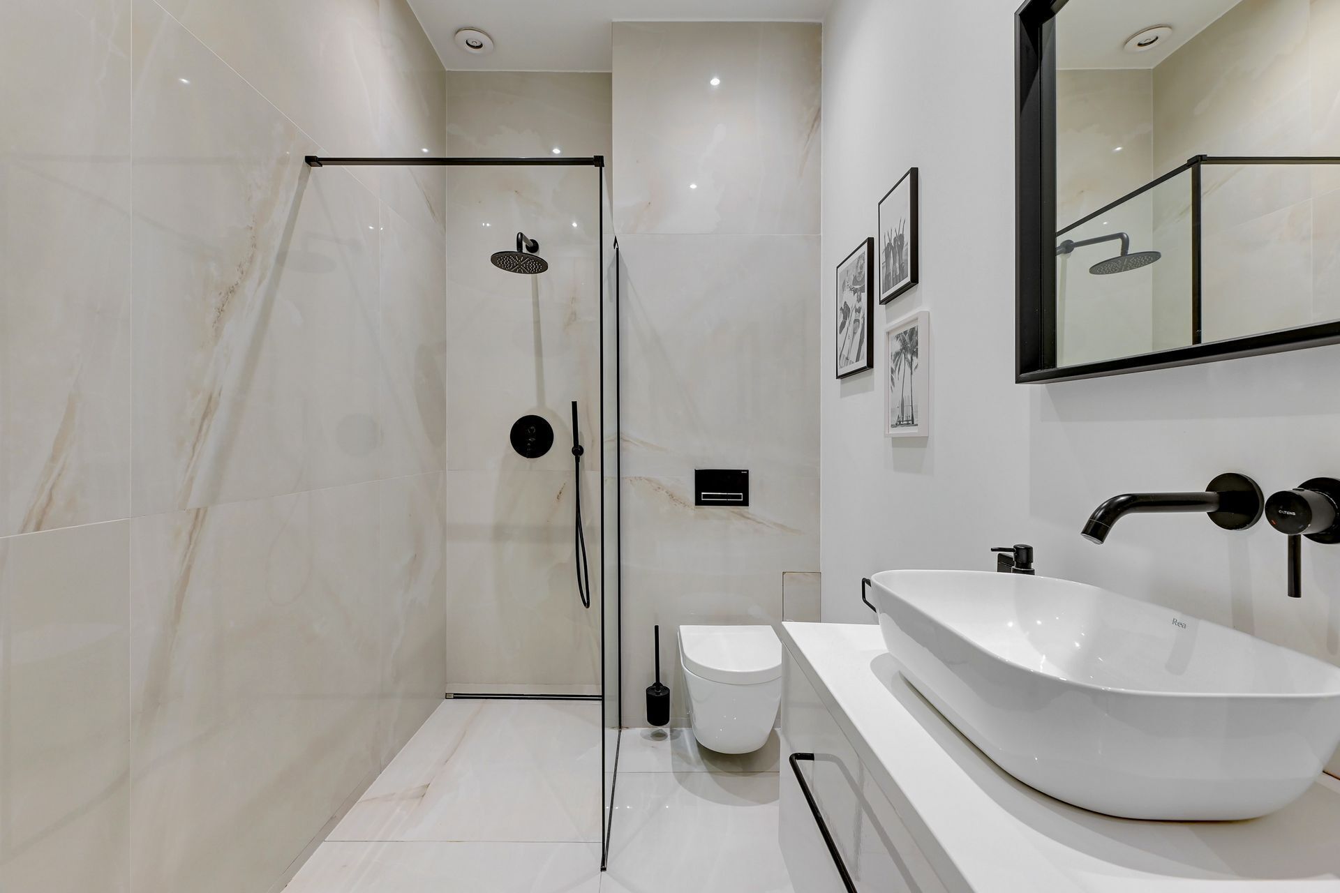 Comfort Apartment | Bathroom