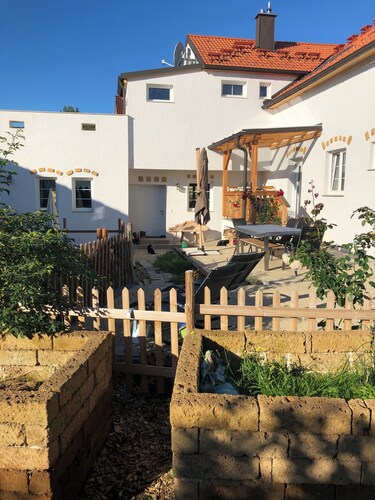 Natural idyll in the Vienna Woods with excellent connections to Vienna, St. Pölten & Tulln