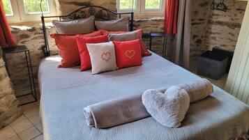 1 chambre, fer et planche à repasser, lit parapluie, Wi-Fi gratuit