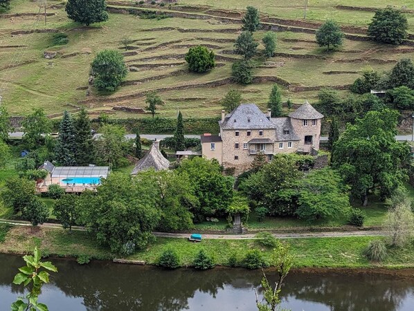 Exterior - Le Manoir des Pélies-Au gré du vent. (Conques-en-Rouergue)