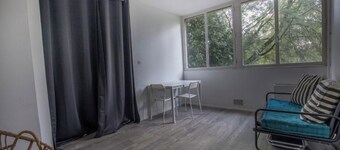 The south-facing apartment