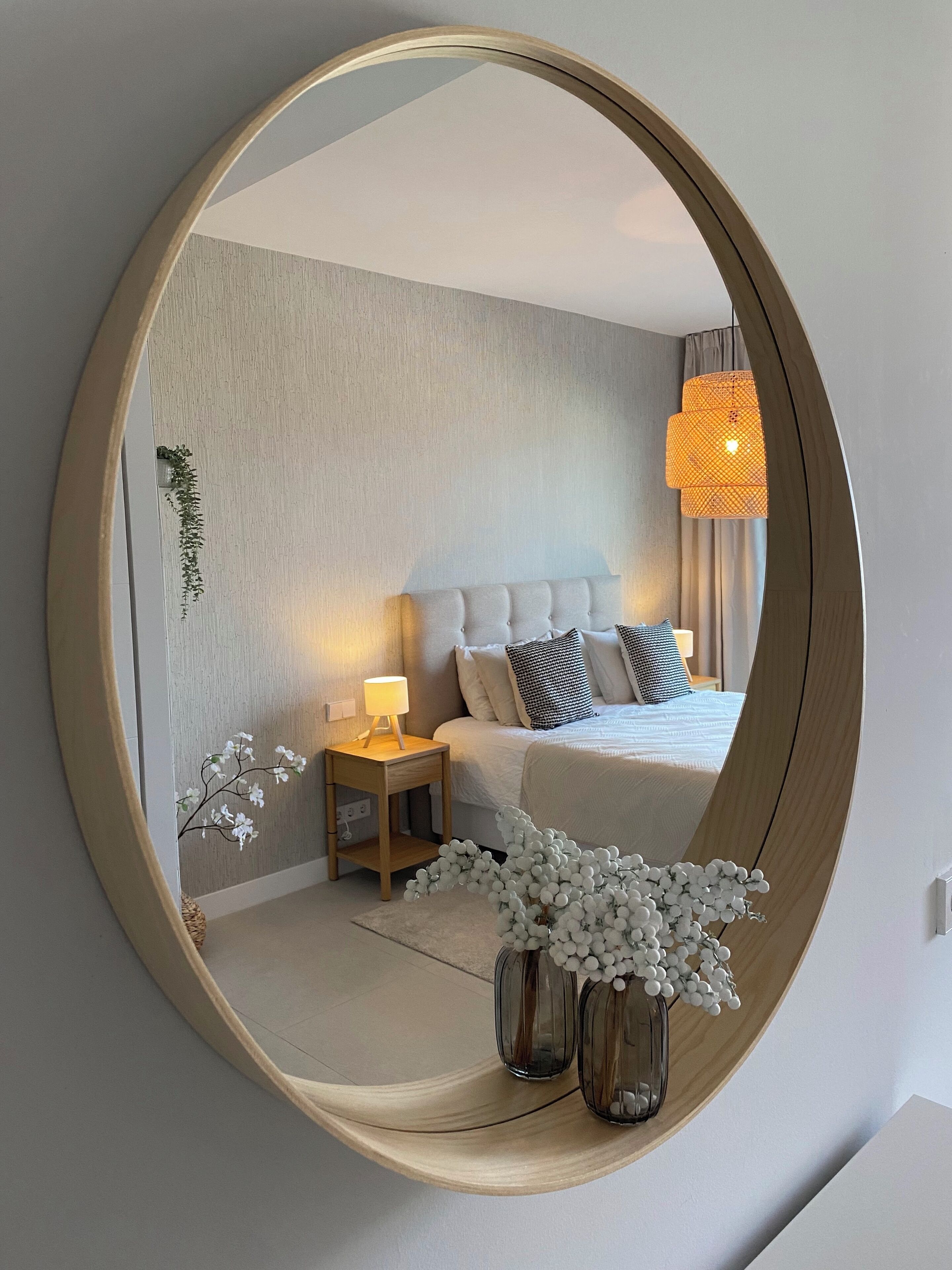 2 makuuhuonetta, työpöytä, silitysrauta/-lauta, ilmainen Wi-Fi