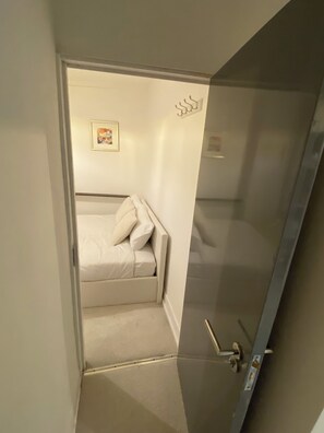 3 quartos, Wi-Fi de cortesia, roupa de cama