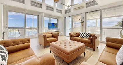 Luxury Villa with Pool with up to 6 bedrooms, steps from the Beach