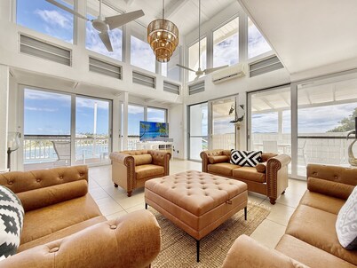 Luxury Villa with Pool, steps from the Beach