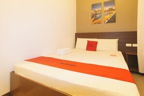 Room - RedDoorz @ Traveler Inn Matina (Davao City)
