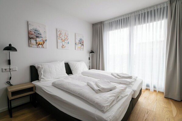 1 bedroom, in-room safe, travel crib, free WiFi