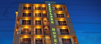 Skylark Hotel 