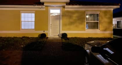 Cozy 2-bedroom condo in a gated community in lovely Poinciana