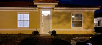 Cozy 2-bedroom condo in a gated community in lovely Poinciana