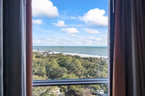 Interior - Large 2B/2B Condo with Panoramic Views - sleeps 8 (Myrtle Beach)