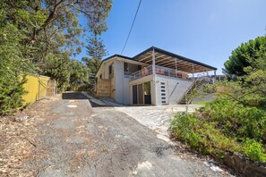 Exterior - Turner`s Retreat, Guilderton (Guilderton)