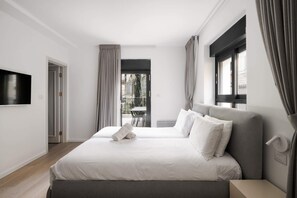 2 Schlafzimmer, Schreibtisch, Bügeleisen/Bügelbrett, kostenloses WLAN