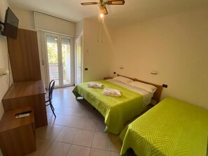 Basic-Dreibettzimmer