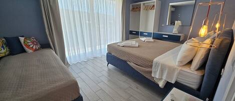 2 chambres, fer et planche à repasser, Wi-Fi, draps fournis